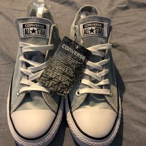 NWT Women’s Converse Sneakers